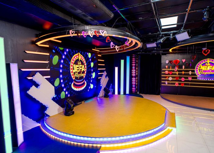Pantalla LED para TV Azteca, fabricada e instalada por Corpotek